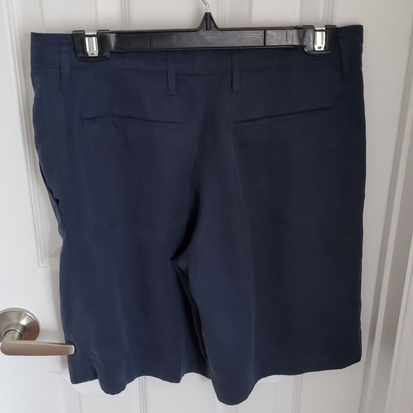 Babaton EUC Navy Lyocell Dressy Long Shorts - Picture 2 of 4